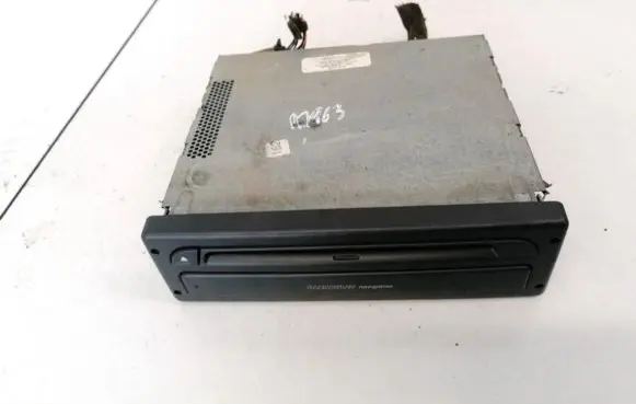 Radio/CD/DVD/GPS head unit