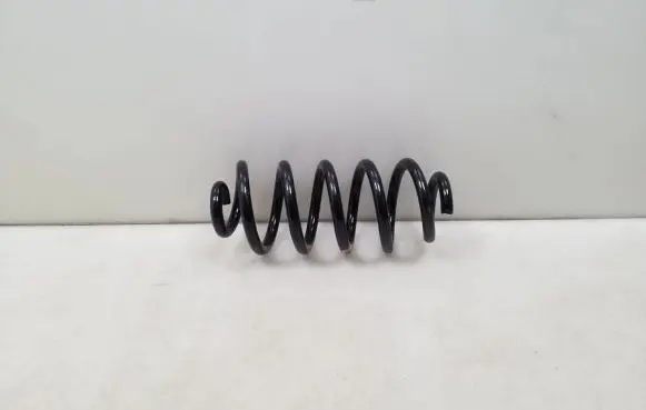 Nissan Qashqai J12 Rear coil spring