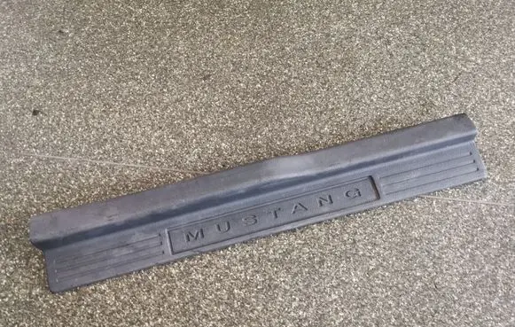 Ford Mustang V Front sill trim cover 4R336313200BMW