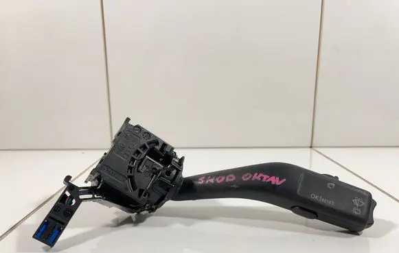 Skoda Octavia Mk2 (1Z) Wiper control stalk 1K0953519A 01203506