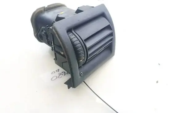 Opel Astra G Dash center air vent grill