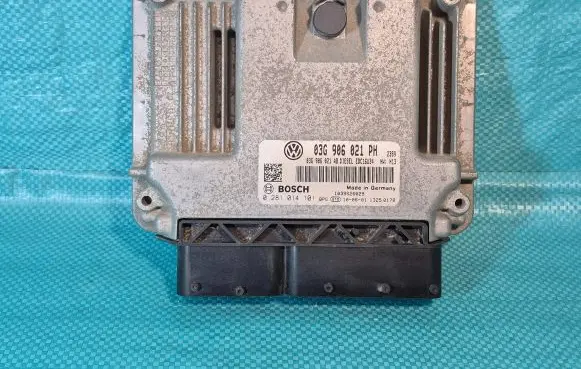 Volkswagen Caddy Engine control unit/module 03G906021PH 0281014101 03G906021AB