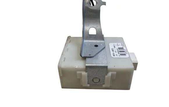 Toyota Avensis T250 Door control unit/module 8974105070 736680A