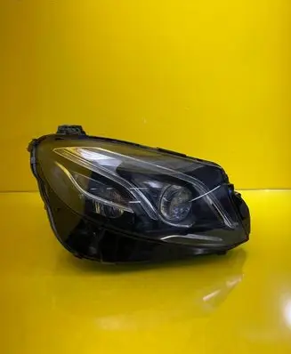 Mercedes-Benz E W213 Headlight/headlamp A2139069608