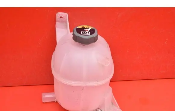 Coolant expansion tank/reservoir