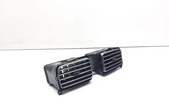 Subaru Forester SG Dash center air vent grill