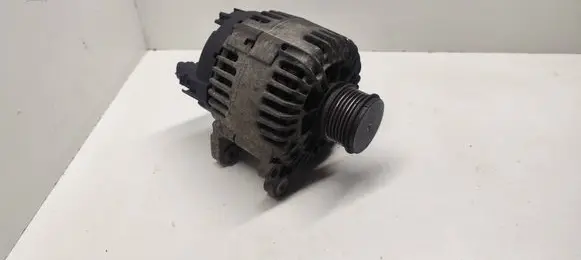 Volkswagen Golf V Generator/alternator 06F903023C 2542695F 406463189