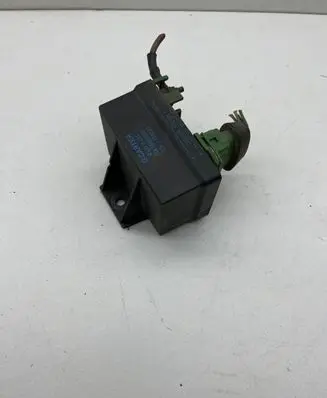 Peugeot 307 ABS relay 9619039780 735068