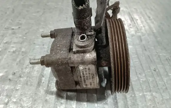 Volvo S80 Power steering pump 8G91-3A696-NA