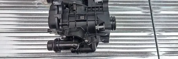 BMW 4 G22 G23 G24 G26 Thermostat/thermostat housing 8642560 14290413