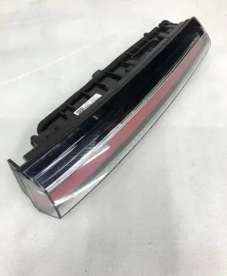 Opel Mokka B Tailgate rear/tail lights 9833944580