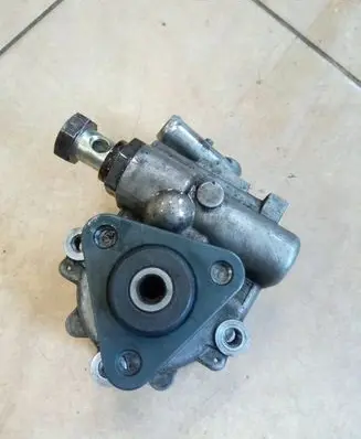 Fiat Doblo Power steering pump 7613955570