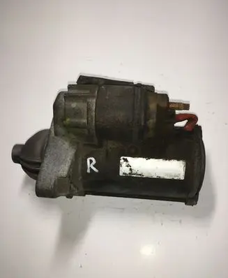 Opel Vivaro Starter motor 23300JG70A
