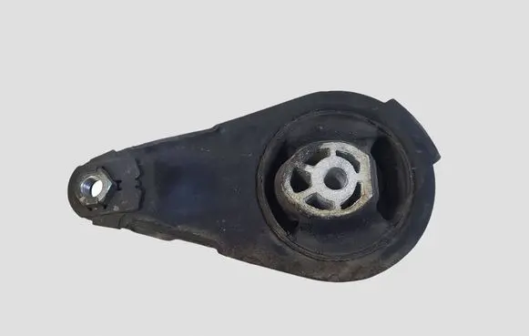 Citroen C4 I Engine mount bracket A001350