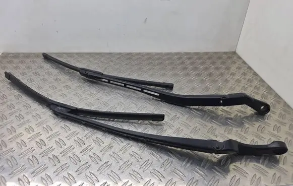 Audi A4 S4 B7 8E 8H Windshield/front glass wiper blade 179784