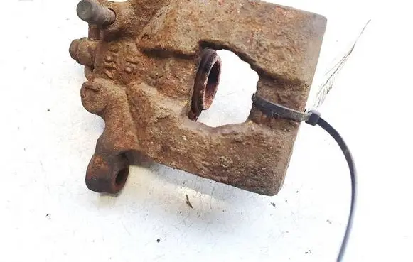 Nissan Qashqai Rear brake caliper 3517