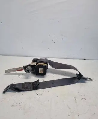 Volvo S60 Middle seatbelt (rear) 39969465