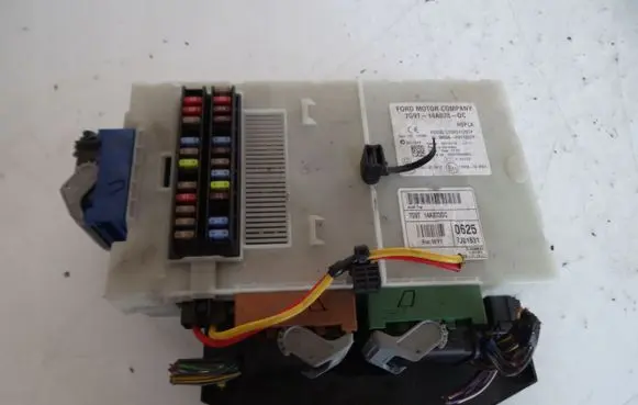 Ford S-MAX Fuse module 7G9T14A073DC