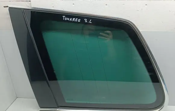 Volkswagen Touareg I Rear side window 7L6845297 43R001090 7L6845297AJ
