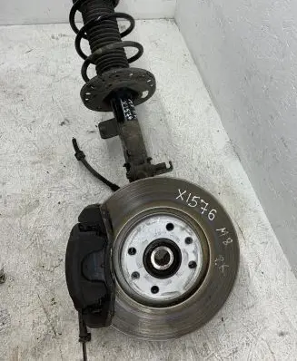 Peugeot 208 Front wheel hub spindle knuckle 98311683800