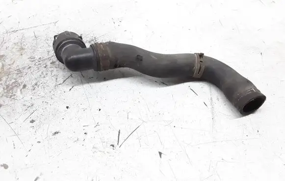 Volkswagen Polo IV 9N3 Engine coolant pipe/hose 1J0122291F