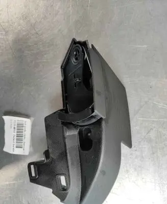Volvo XC60 Seat belt trim 32314014 31425773