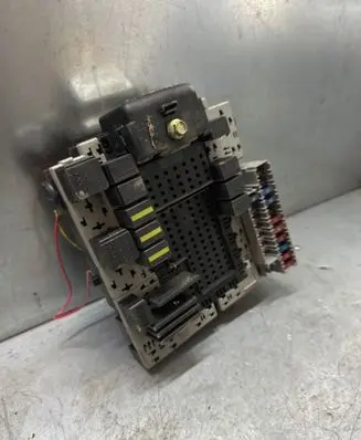 Volvo S60 Fuse box set 8676286 00000161 01W475