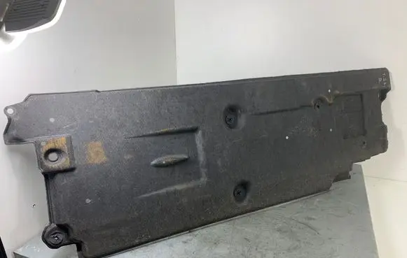 Toyota Avensis T270 Center/middle under tray cover 5076702011