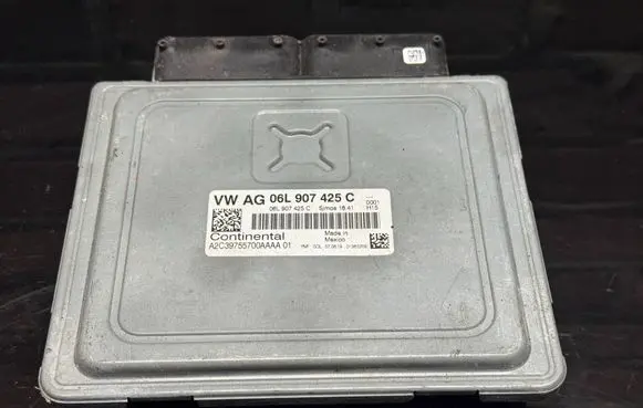 Audi A4 S4 B9 8W Engine control unit/module 06L907425C
