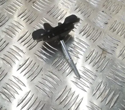 Ford Mustang VI Spare wheel bolt DS7C1402CA