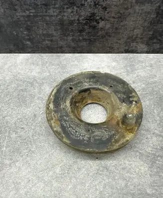Volkswagen Touran I Front coil spring rubber mount 1K0512297C