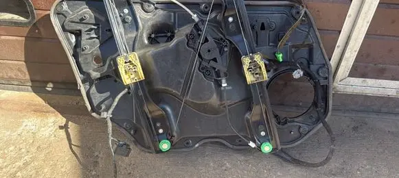 Volvo XC60 Front window lifting mechanism without motor 964237
