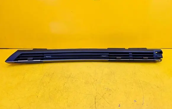 Peugeot 308 Dash center air vent grill 98360411