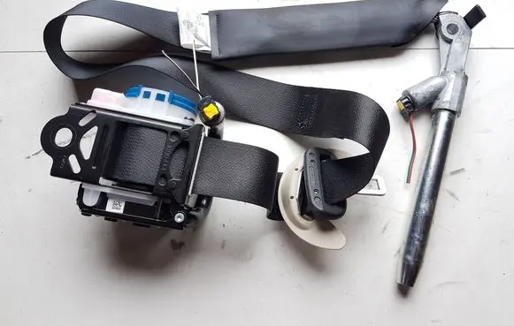 Mitsubishi Outlander Front seatbelt 305257810 1160757 1160759