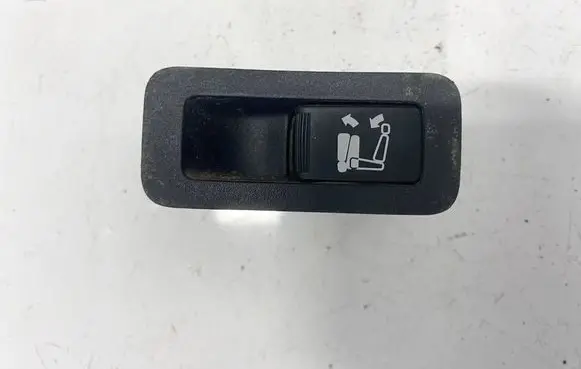 Mitsubishi Outlander Seat control switch 8610A048 0577TH