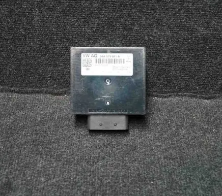 Volkswagen Jetta VI Voltage converter/converter module 8ES01045220 3AA919041A