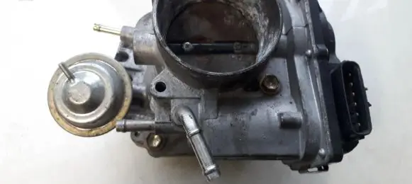 Lexus RX 300 Throttle valve 2203020060