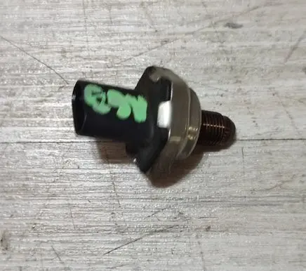 Opel Corsa F Oil pressure sensor 98347714880