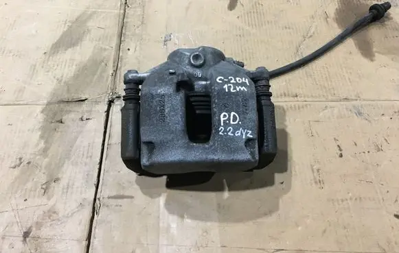 Mercedes-Benz C W204 Front brake caliper
