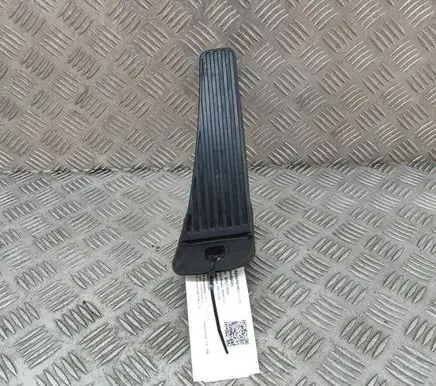 Volvo S90, V90 Accelerator throttle pedal 32212451