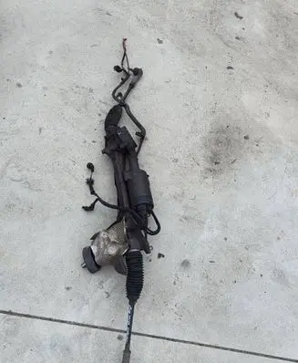Volkswagen Touran III Steering rack