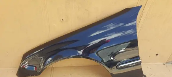 Mercedes-Benz C W203 Fender