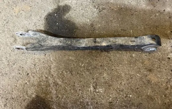 Mercedes-Benz E W211 Rear control arm 2303520205