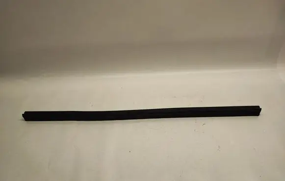 Ford Mustang VI Engine compartment rubber FR3B16A570