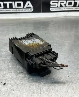 Mercedes-Benz E W210 Coolant fan relay A0255453332