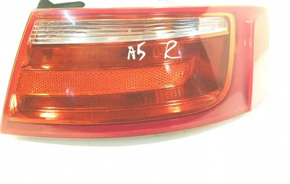 Audi A5 8T 8F Rear/tail lights 8T0945096