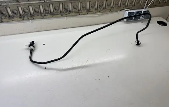 Opel Movano B Brake line pipe/hose 13116