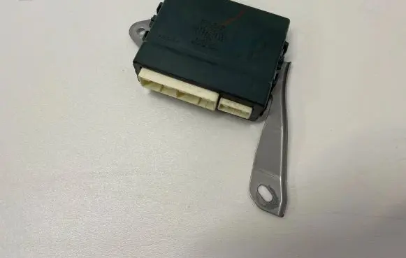 Lexus GS 250 350 300H 450H Door control unit/module 8922330120