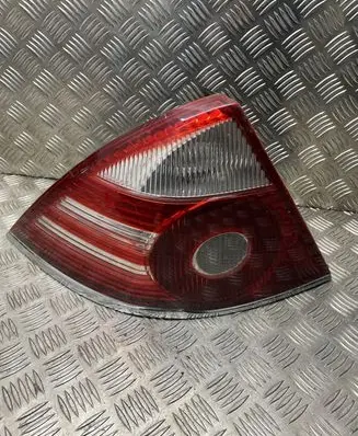Ford Mondeo Mk III Rear/tail lights 1S7113405A