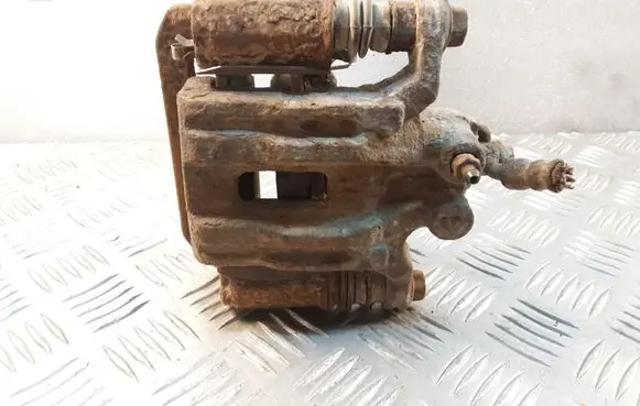 Nissan Pathfinder R51 Rear brake caliper